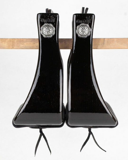 Angled Offset - 3.5" Gloss Black [Conchos]